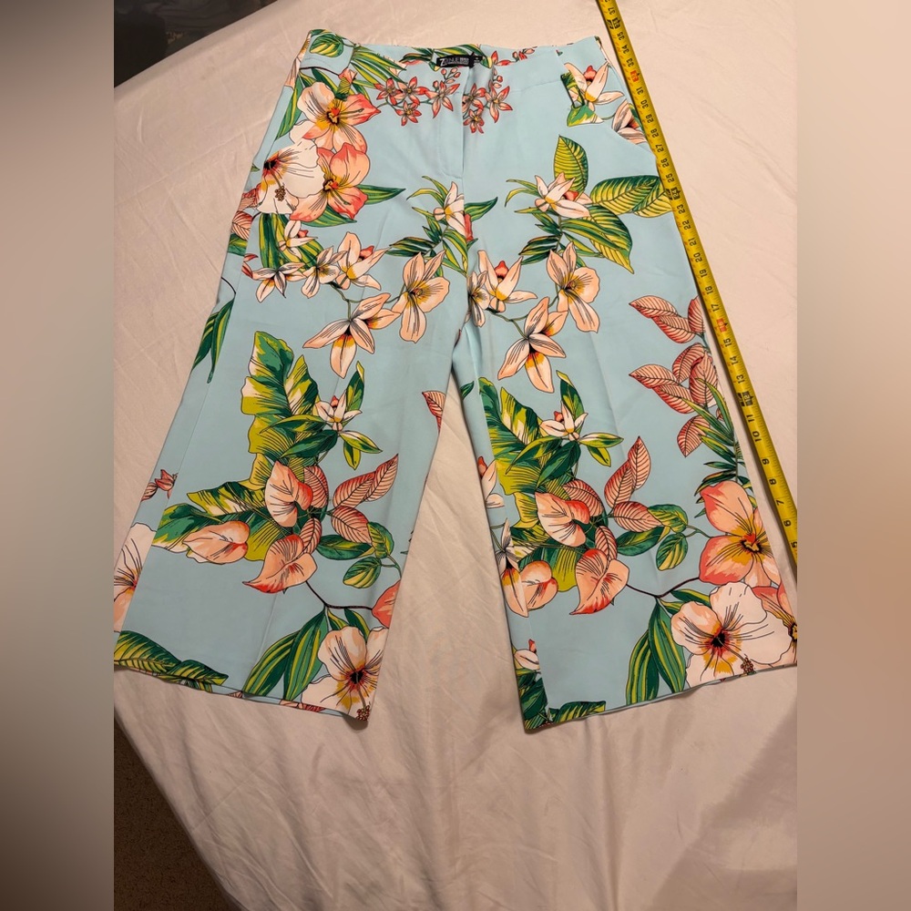 Tropical Floral Wide-Leg Pants Size Medium